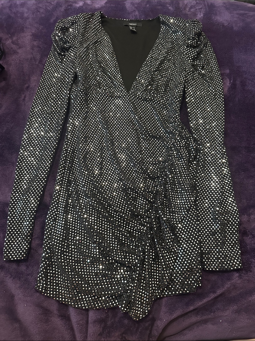 Forever 21 Disco Sparkle Long-Sleeve V-Neck Mini Dress - Black
